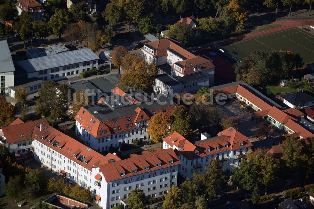 Luftbild Neuenhagen - Schulgebäude der Hans-Fallada-Schule an der Langenbeckstraße in Neuenhagen im Bundesland Brandenburg