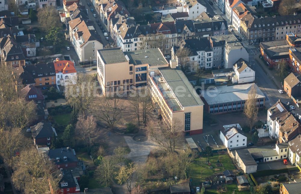 Luftaufnahme Herne - Schulgebäude des Haranni-Gymnasium in der Hermann-Löns-Straße in Herne im Bundesland Nordrhein-Westfalen, Deutschland