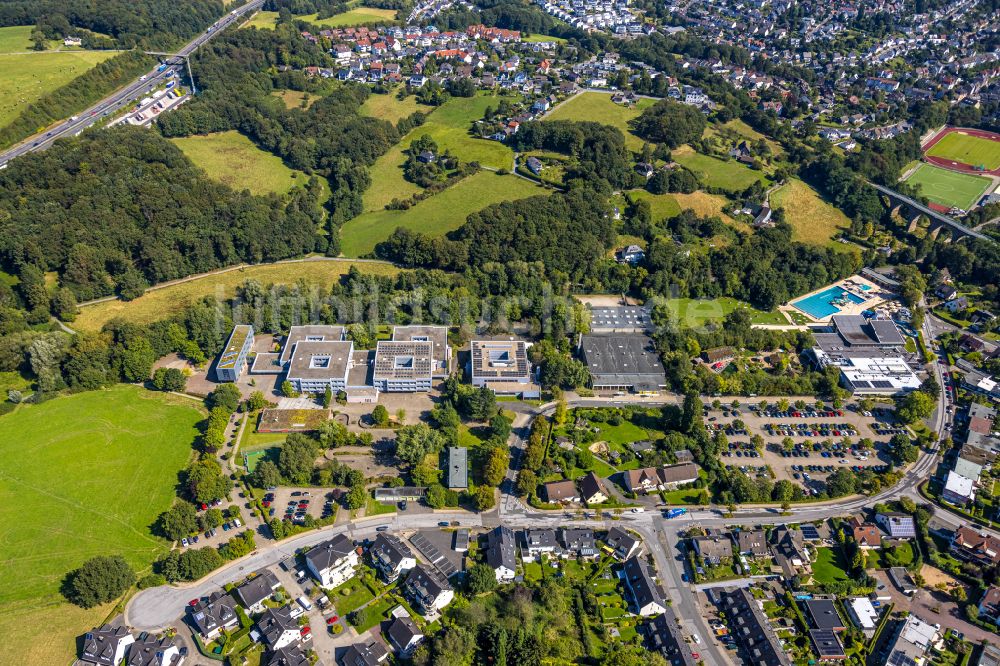 Luftaufnahme Gevelsberg - Schulgebäude der Hauptschule Gevelsberg und des Städtischen Gymnasium Gevelsberg in Gevelsberg im Bundesland Nordrhein-Westfalen, Deutschland