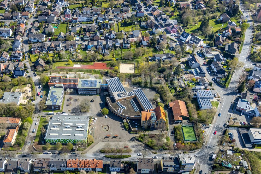 Witten aus der Vogelperspektive: Schulgebäude Holzkamp-Gesamtschule in Witten im Bundesland Nordrhein-Westfalen, Deutschland