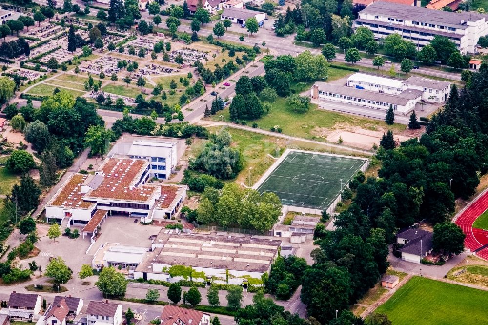 Rülzheim aus der Vogelperspektive: Schulgebäude der IGS Rülzheim in Rülzheim im Bundesland Rheinland-Pfalz, Deutschland