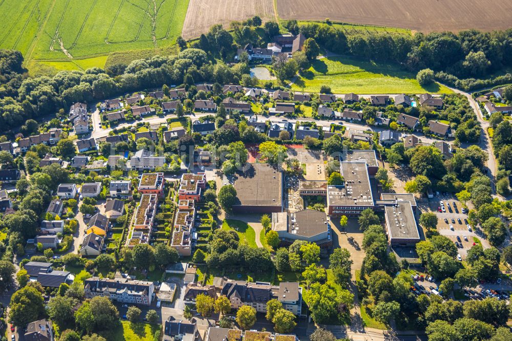 Luftbild Heiligenhaus - Schulgebäude Immanuel- Kant- Gymnasium in Heiligenhaus im Bundesland Nordrhein-Westfalen