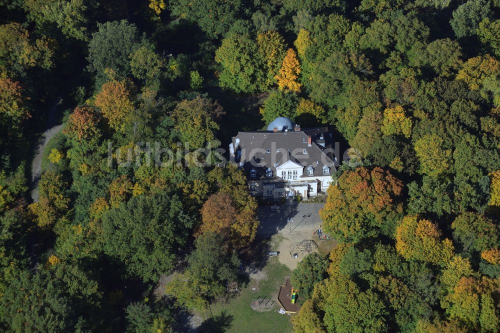 Luftaufnahme Berlin - Schulgebäude der Jüdische Traditionsschule am Spandauer Damm in Berlin