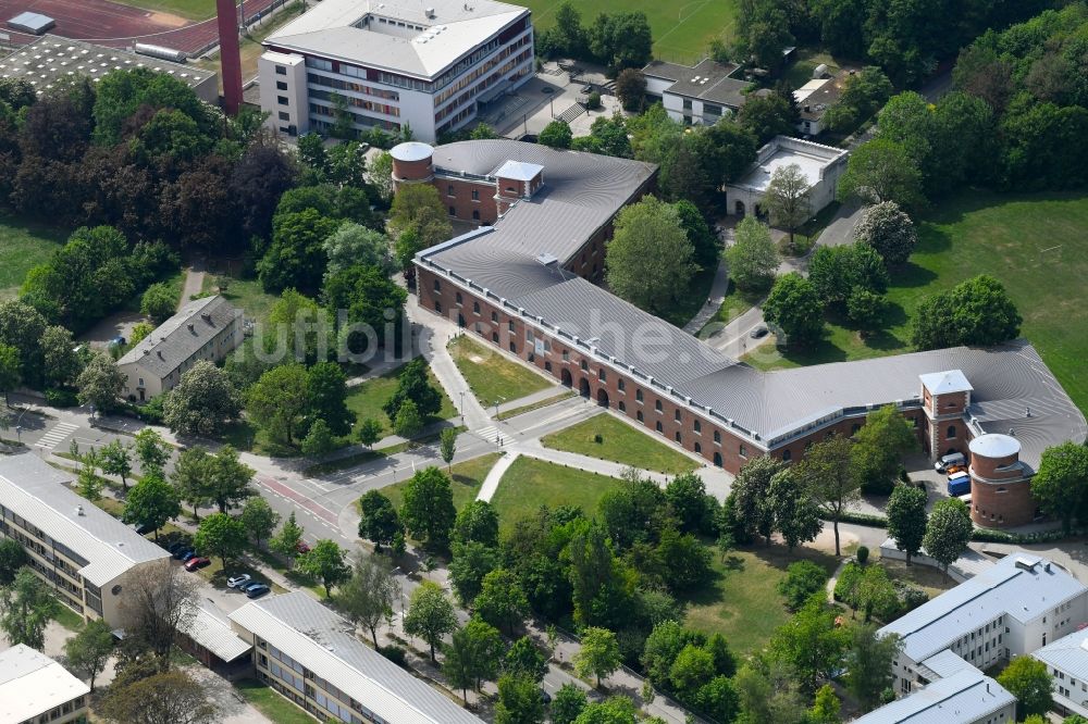 Luftbild Ingolstadt - Schulgebäude der Johann-Nepomuk-von-Kurz-Schule mit Heilpädagogischer Tagesstätte an der Elbrachtstraße in Ingolstadt im Bundesland Bayern, Deutschland