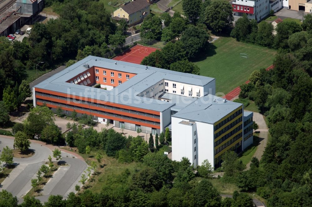 Münnerstadt von oben - Schulgebäude des Johann-Philipp-von-Schönborn-Gymnasium in Münnerstadt im Bundesland Bayern, Deutschland