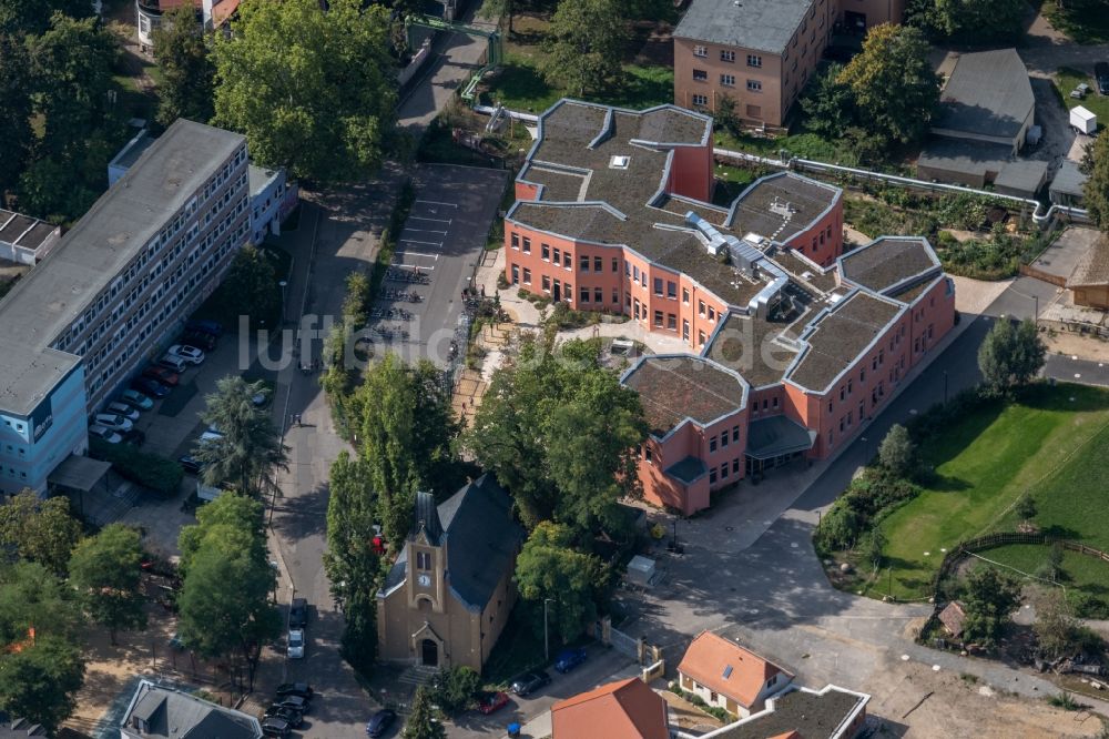 Leipzig von oben - Schulgebäude Karl Schubert Schule Leipzig. Freie Waldorfschule in Leipzig im Bundesland Sachsen, Deutschland