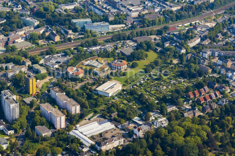 Luftbild Krefeld - Schulgebäude in Krefeld im Bundesland Nordrhein-Westfalen, Deutschland