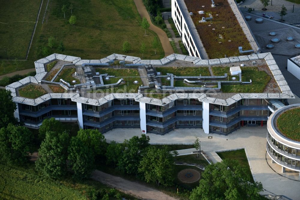 Mühlenbecker Land aus der Vogelperspektive: Schulgebäude der Käthe-Kollwitz-Gesamtschule am Kirschweg in Mühlenbecker Land im Bundesland Brandenburg