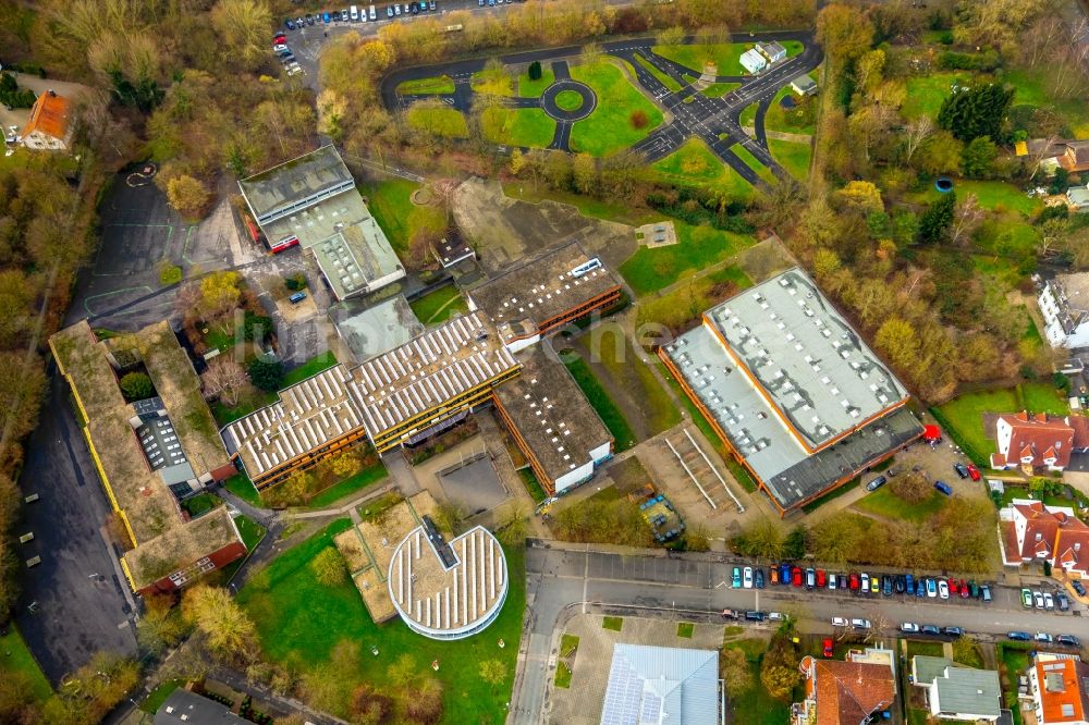 Lünen aus der Vogelperspektive: Schulgebäude der Käthe-Kollwitz-Gesamtschule in Lünen im Bundesland Nordrhein-Westfalen, Deutschland