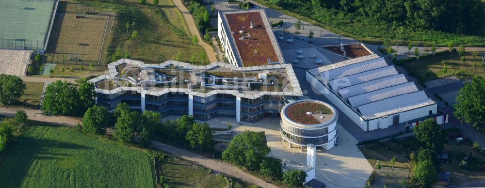 Mühlenbecker Land aus der Vogelperspektive: Schulgebäude der Käthe-Kollwitz-Gesamtschule in Mühlenbecker Land im Bundesland Brandenburg