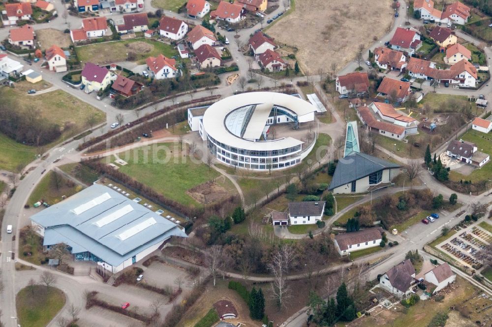 Oberderdingen von oben - Schulgebäude der Leopold-Feigenbutz-Realschule in Oberderdingen im Bundesland Baden-Württemberg, Deutschland