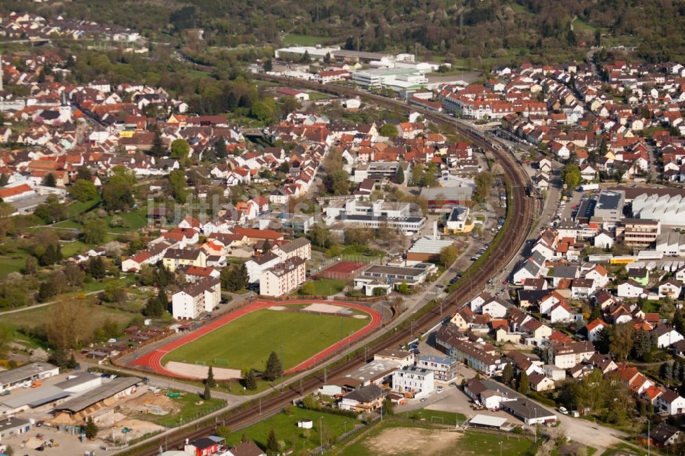 Pfinztal aus der Vogelperspektive: Schulgebäude der Ludwig-Marum-Gymnasium Pfinztal im Ortsteil Berghausen in Pfinztal im Bundesland Baden-Württemberg