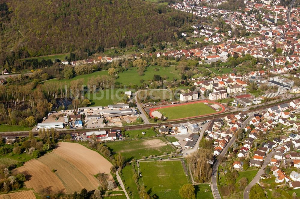 Luftaufnahme Pfinztal - Schulgebäude der Ludwig-Marum-Gymnasium Pfinztal im Ortsteil Berghausen in Pfinztal im Bundesland Baden-Württemberg