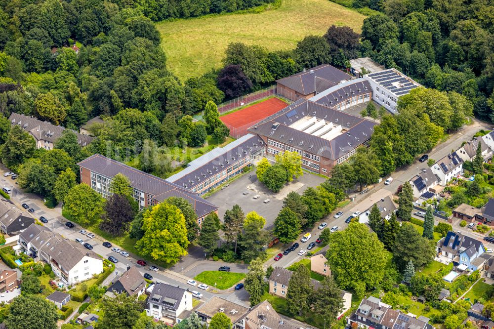 Luftbild Mülheim an der Ruhr - Schulgebäude Luisenschule in Mülheim an der Ruhr im Bundesland Nordrhein-Westfalen, Deutschland