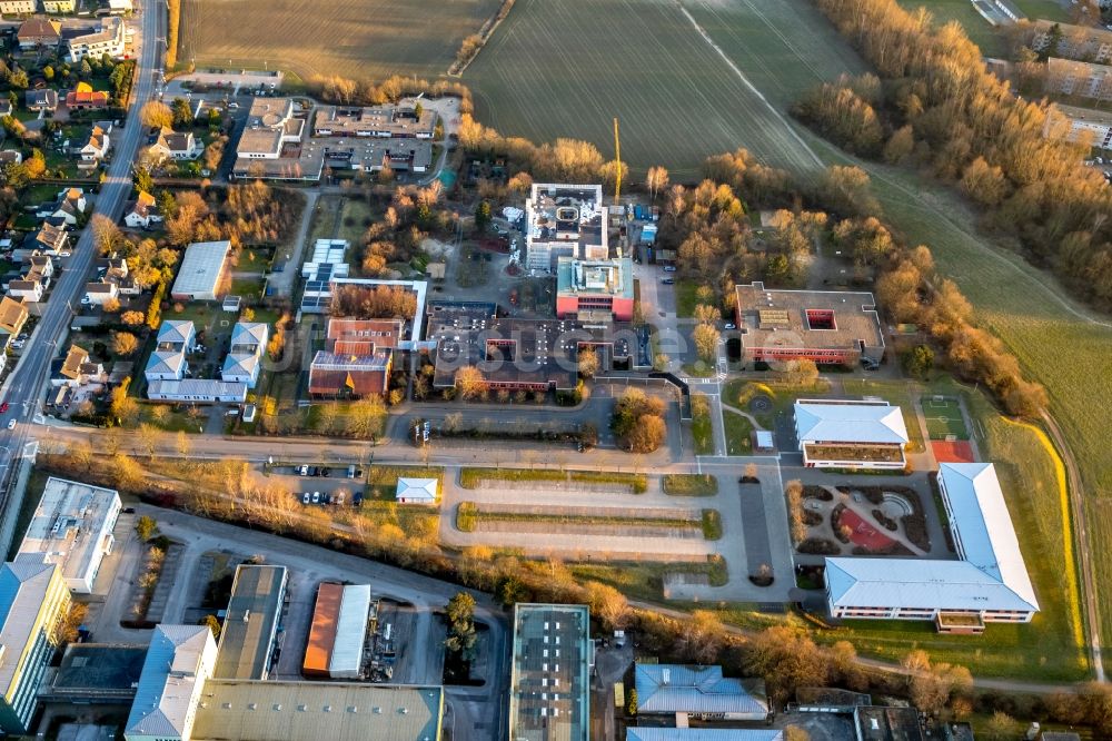 Luftaufnahme Dortmund - Schulgebäude am Marsbruch an der Marsbruchstraße in Dortmund im Bundesland Nordrhein-Westfalen, Deutschland