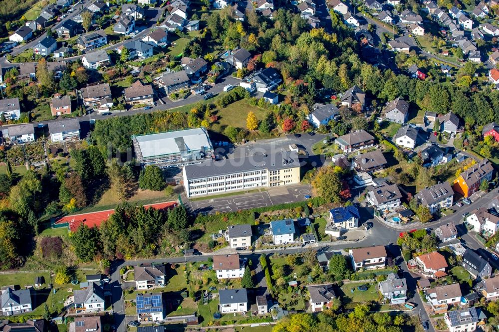 Luftaufnahme Mudersbach - Schulgebäude der Martin-Luther-Schule in Mudersbach im Bundesland Rheinland-Pfalz