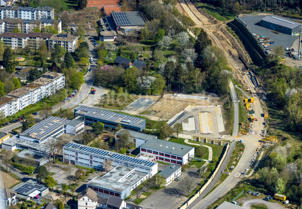 Luftbild Sprockhövel - Schulgebäude der Mathilde-Anneke-Schule und die Gemeinschaftsgrundschule Börgersbruch an der Dresdener Straße in Sprockhövel im Bundesland Nordrhein-Westfalen, Deutschland