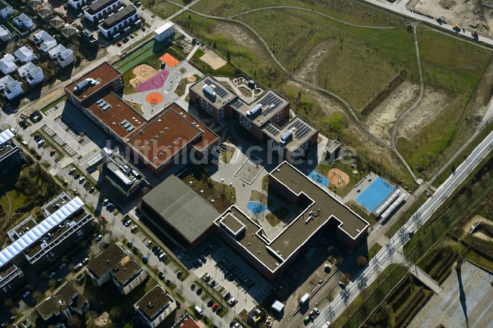 Luftaufnahme Hannover - Schulgebäude - Neubau der IGS Kronsberg an der Kattenbrookstrift in Hannover im Bundesland Niedersachsen, Deutschland