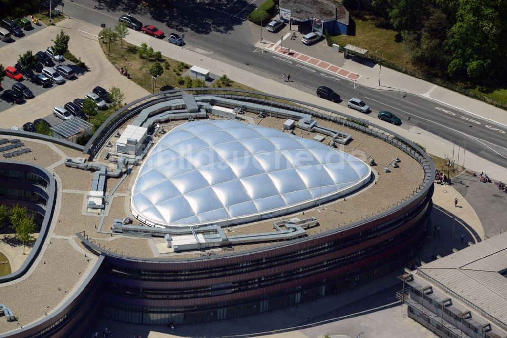 Bochum aus der Vogelperspektive: Schulgebäude Neues Gymnasium Bochum im Stadtteil Wiemelhausen in Bochum im Bundesland Nordrhein-Westfalen