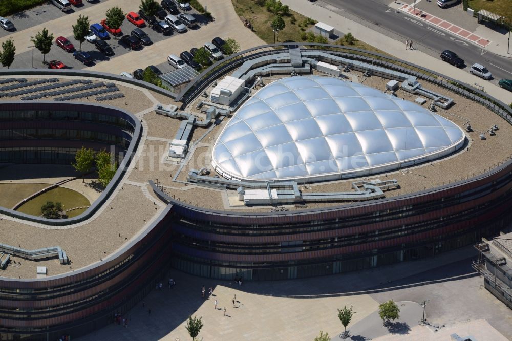 Bochum von oben - Schulgebäude Neues Gymnasium Bochum im Stadtteil Wiemelhausen in Bochum im Bundesland Nordrhein-Westfalen