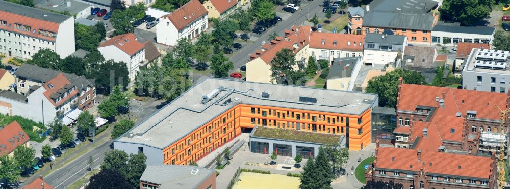 Luftbild Potsdam - Schulgebäude der Oberlinschule an der Rudolf-Breitscheid-Straße im Ortsteil Babelsberg in Potsdam im Bundesland Brandenburg, Deutschland