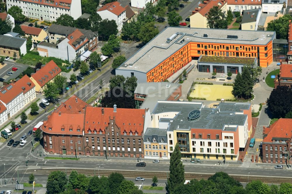 Potsdam aus der Vogelperspektive: Schulgebäude der Oberlinschule an der Rudolf-Breitscheid-Straße im Ortsteil Babelsberg in Potsdam im Bundesland Brandenburg, Deutschland