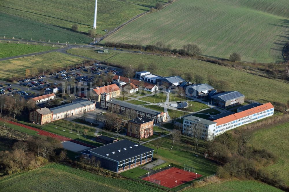 Luftaufnahme Fürstenwalde/Spree - Schulgebäude der Oberstufenzentrum am Palmnicken in Fürstenwalde/Spree im Bundesland Brandenburg