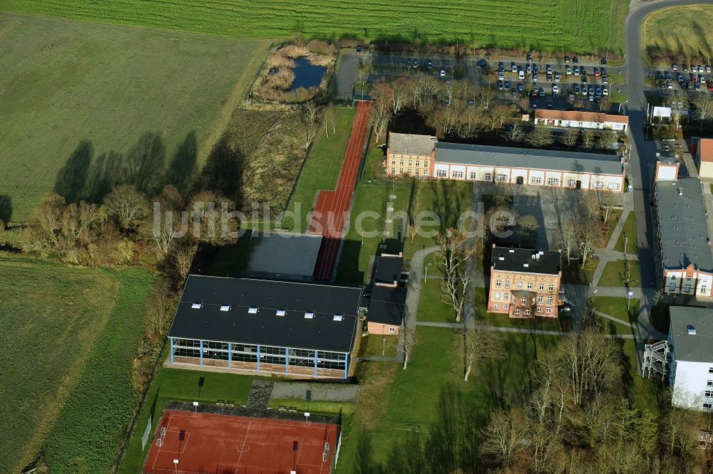 Fürstenwalde/Spree aus der Vogelperspektive: Schulgebäude der Oberstufenzentrum am Palmnicken in Fürstenwalde/Spree im Bundesland Brandenburg