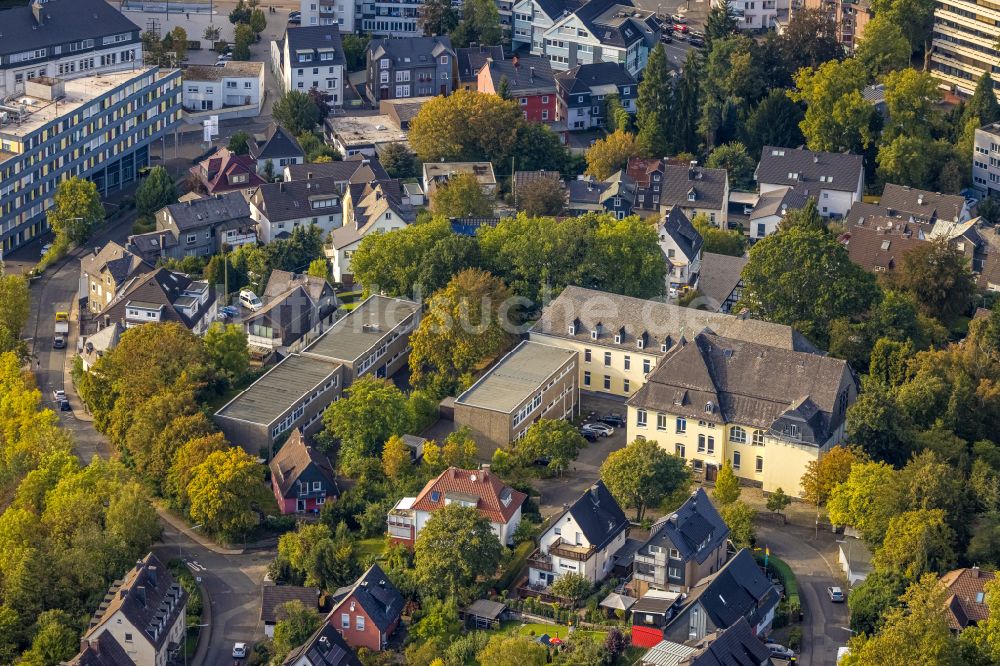 Siegen aus der Vogelperspektive: Schulgebäude der Realschule Am Häusling in Siegen im Bundesland Nordrhein-Westfalen, Deutschland