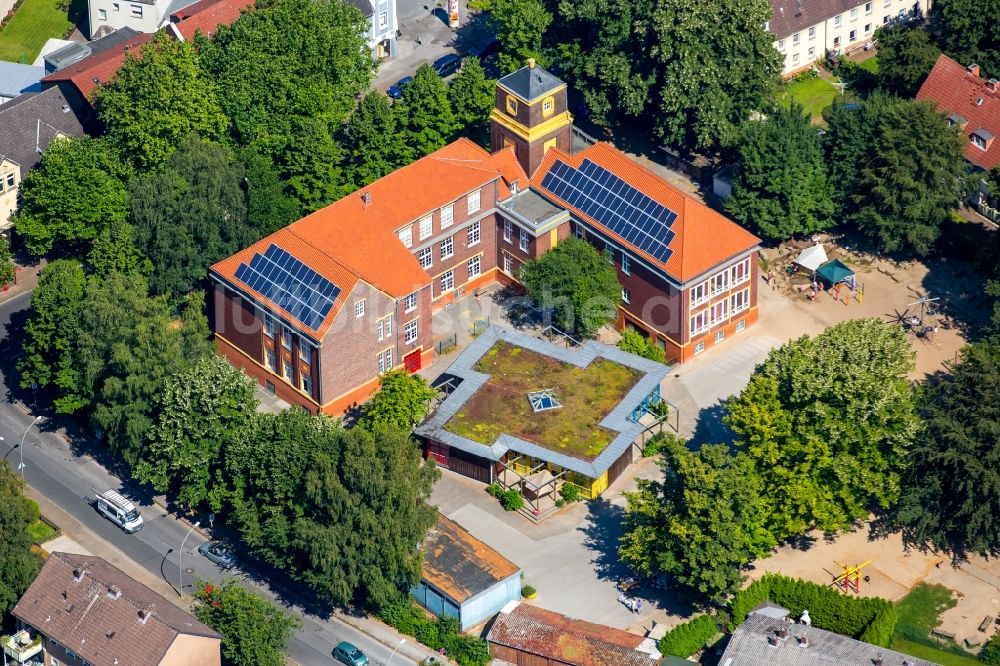 Luftaufnahme Gladbeck - Schulgebäude der Regenbogenschule in Gladbeck im Bundesland Nordrhein-Westfalen