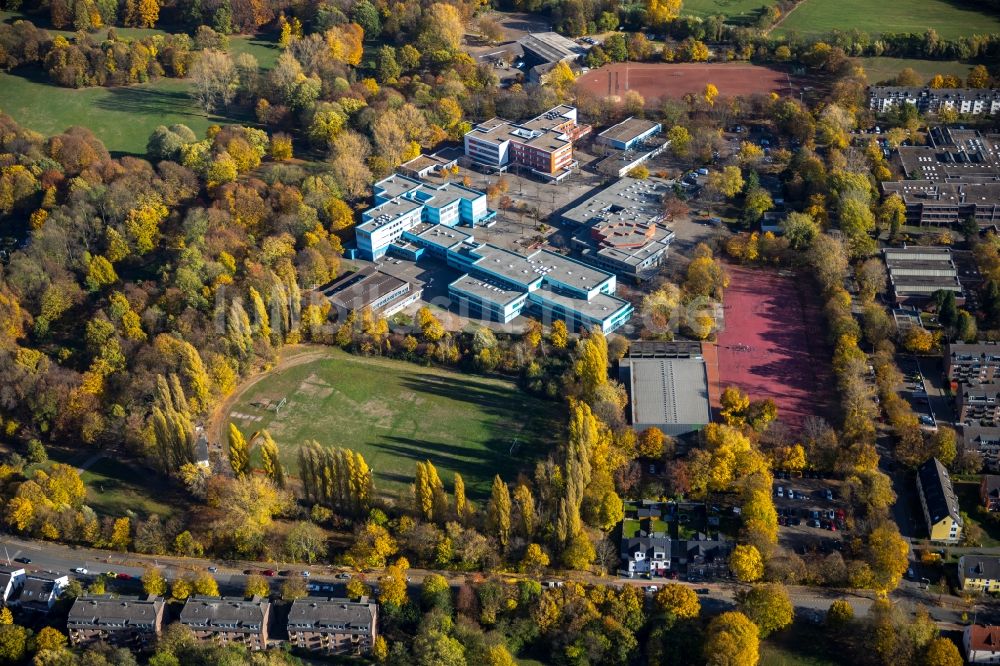 Luftbild Duisburg - Schulgebäude des Reinhard-und-Max-Mannesmann-Gymnasium in Duisburg im Bundesland Nordrhein-Westfalen, Deutschland