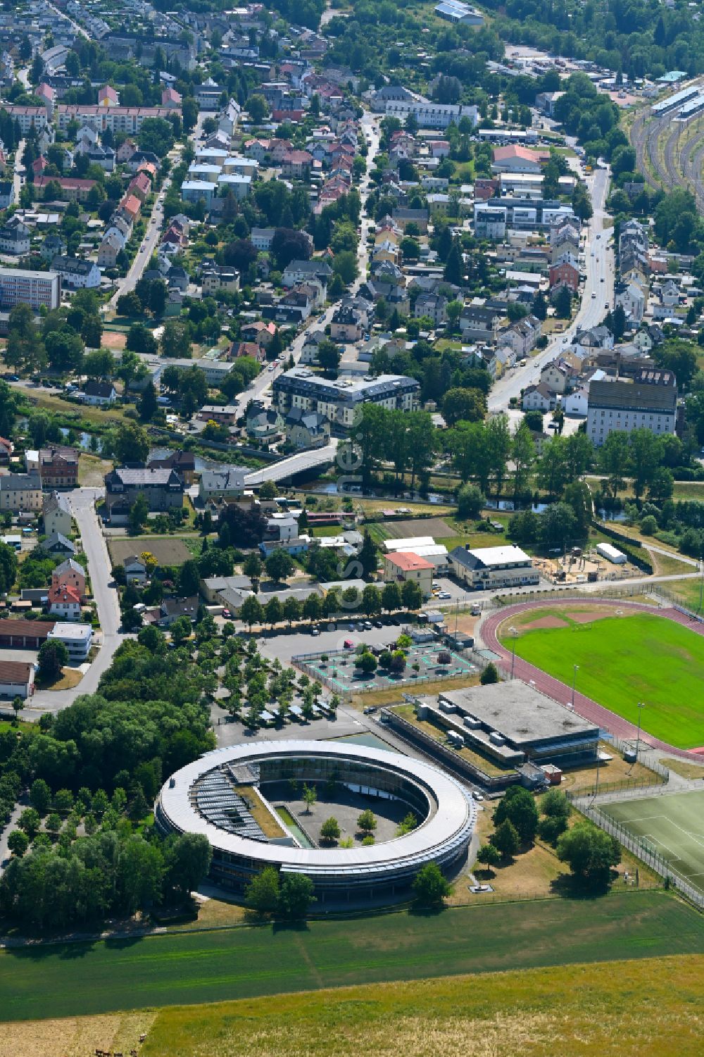 Luftaufnahme Flöha - Schulgebäude Samuel-von-Pufendorf-Gymnasium in Flöha im Bundesland Sachsen, Deutschland