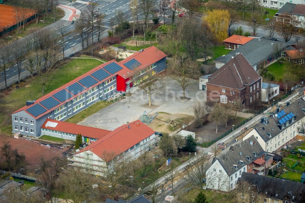 Gelsenkirchen von oben - Schulgebäude der Schule an der Erzbahn an der Vandalenstraße in Gelsenkirchen im Bundesland Nordrhein-Westfalen, Deutschland