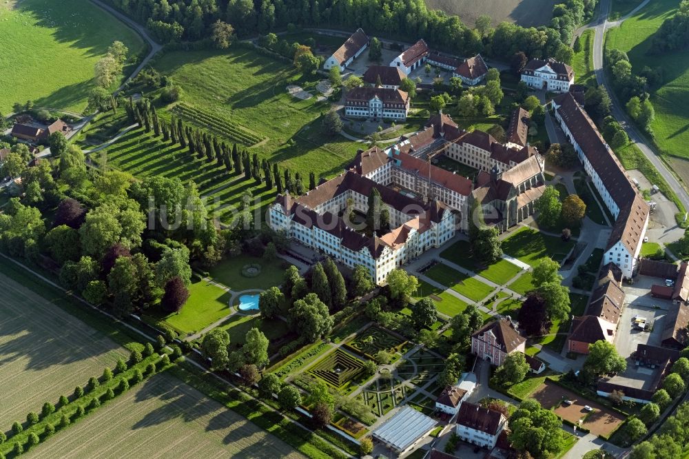 Luftaufnahme Salem - Schulgebäude der Schule Schloss Salem in Salem im Bundesland Baden-Württemberg, Deutschland