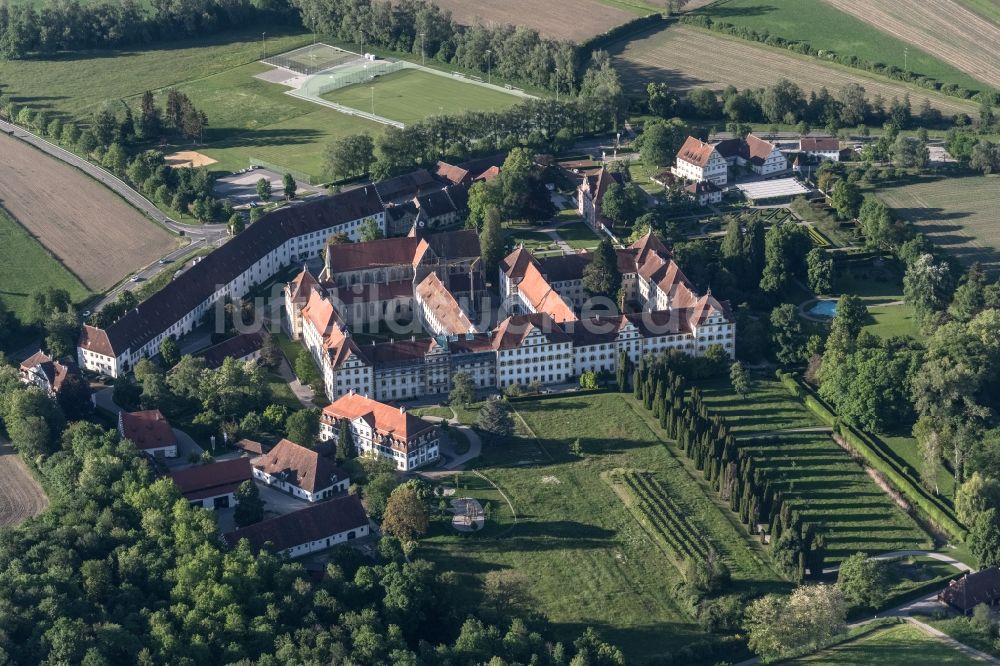 Salem aus der Vogelperspektive: Schulgebäude der Schule Schloss Salem in Salem im Bundesland Baden-Württemberg, Deutschland