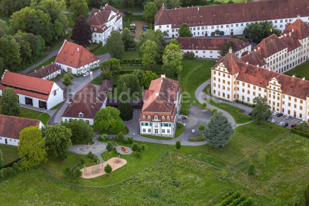 Salem aus der Vogelperspektive: Schulgebäude der Schule Schloss Salem am Schlossbezirk im Ortsteil Stefansfeld in Salem im Bundesland Baden-Württemberg