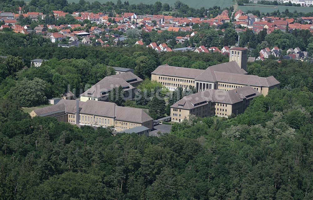 Luftaufnahme Ballenstedt - Schulgebäude Schulungszentrum Großer Ziegenberg in Ballenstedt im Bundesland Sachsen-Anhalt, Deutschland