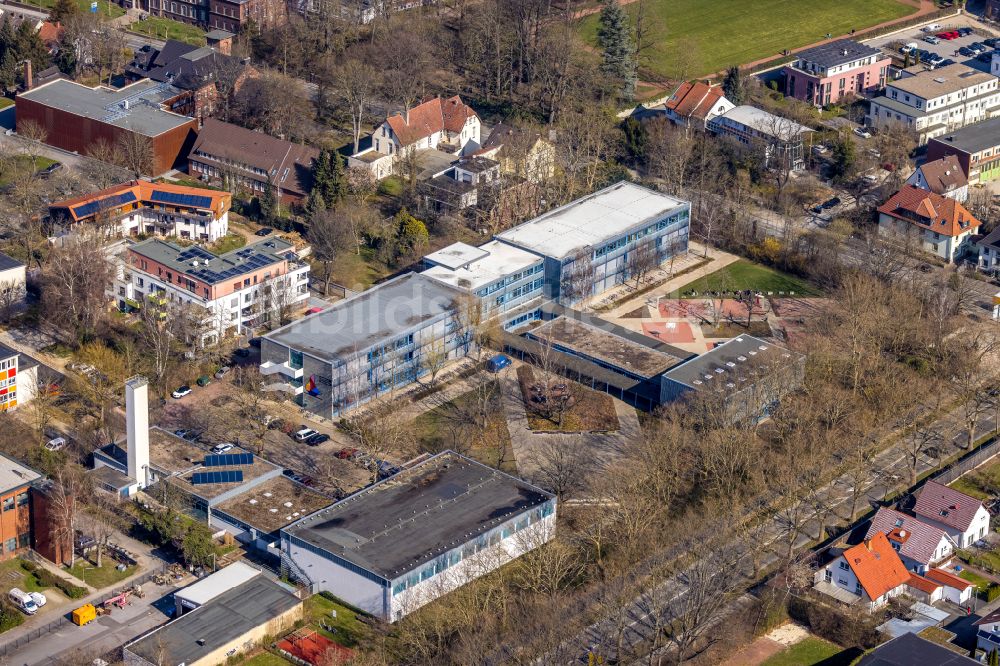 Soest aus der Vogelperspektive: Schulgebäude Sekundarschule Soest in Soest im Bundesland Nordrhein-Westfalen, Deutschland