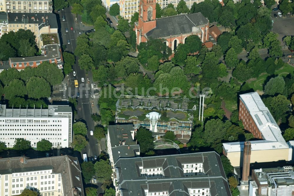 Luftbild Berlin - Schulgebäude der Spreewald-Grundschule an der Pallasstraße im Ortsteil Tempelhof-Schöneberg in Berlin, Deutschland