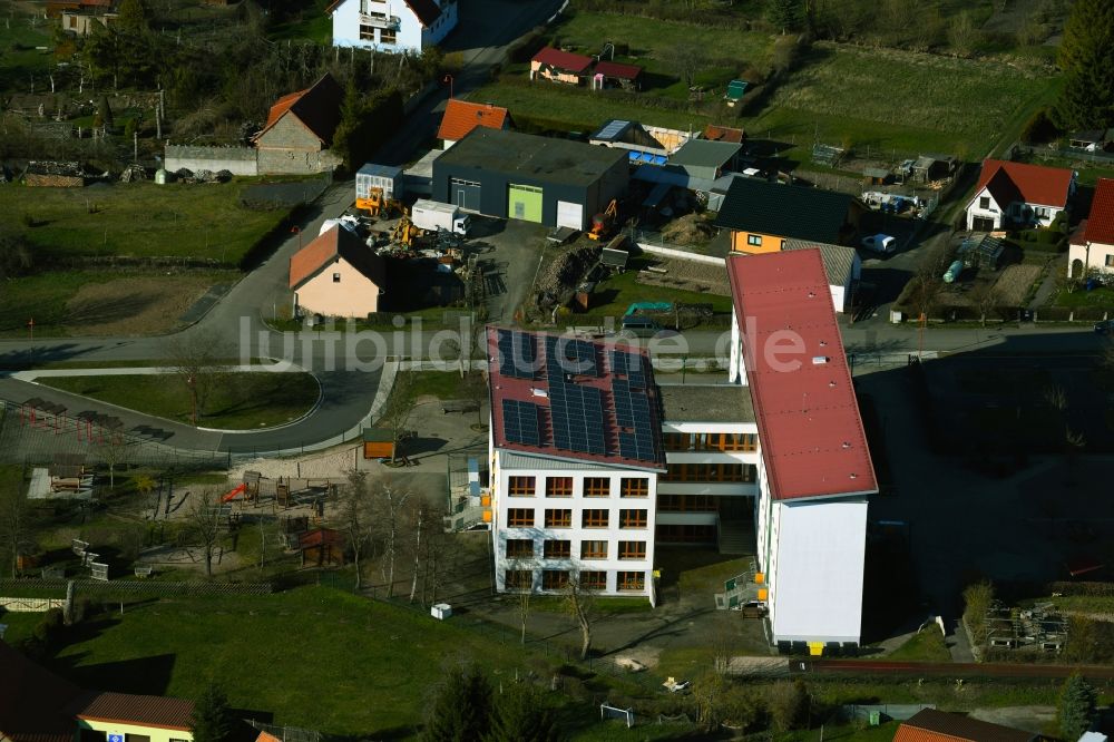 Kaltennordheim von oben - Schulgebäude der Staatliche Regelschule Andreas Fack an der Schulstraße in Kaltennordheim im Bundesland Thüringen, Deutschland