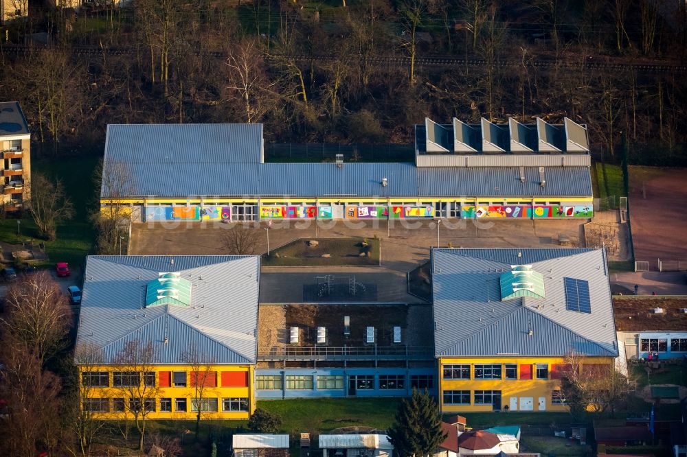 Luftaufnahme Herne - Schulgebäude der Städtischen Gemeinschafts Grundschule in Herne im Bundesland Nordrhein-Westfalen