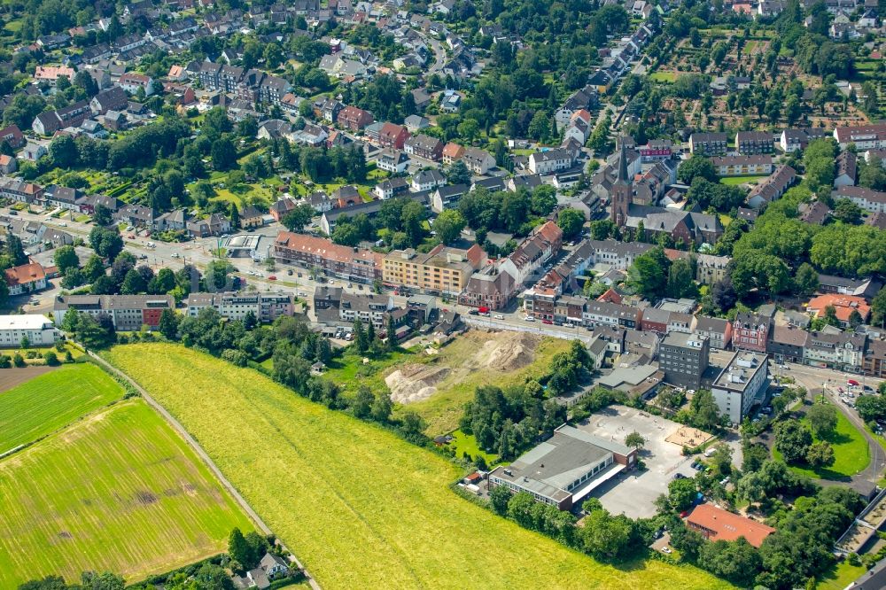 Essen von oben - Schulgebäude der städtischen katholischen Altfriedschule in Frintrop in Essen im Bundesland Nordrhein-Westfalen