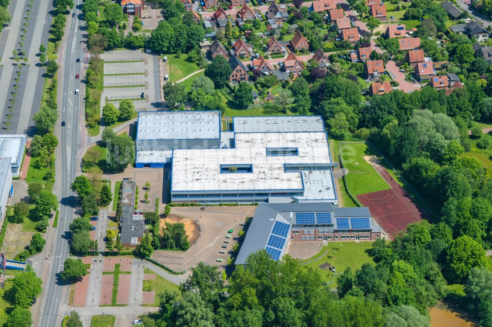 Stade von oben - Schulgebäude Vincent Lübeck Gymnasium in Stade im Bundesland Niedersachsen, Deutschland