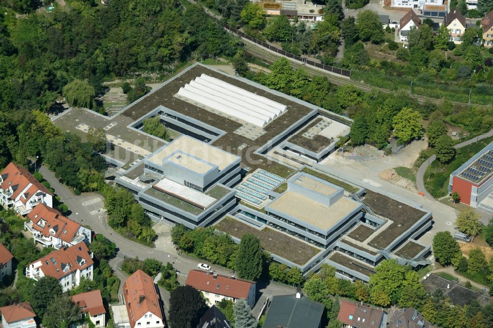 Luftaufnahme Stuttgart - Schulgebäude der Werner-Siemens-Schule an der Heilbronner Straße in Stuttgart im Bundesland Baden-Württemberg