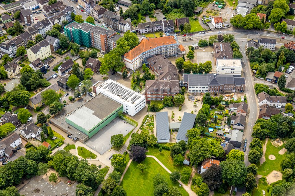 Styrum aus der Vogelperspektive: Schulgebäude Willy-Brandt-Schule in Styrum im Bundesland Nordrhein-Westfalen, Deutschland