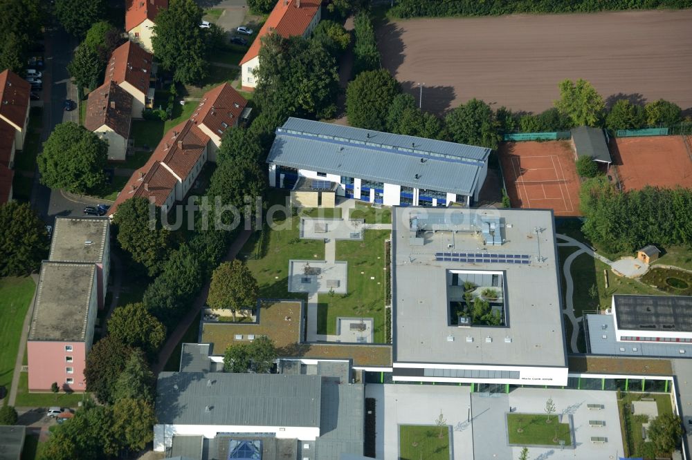 Luftbild Empelde - Schulgelände und Gebäudekomplex der Marie Curie Schule Ronnenberg Am Sportpark in Empelde im Bundesland Niedersachsen