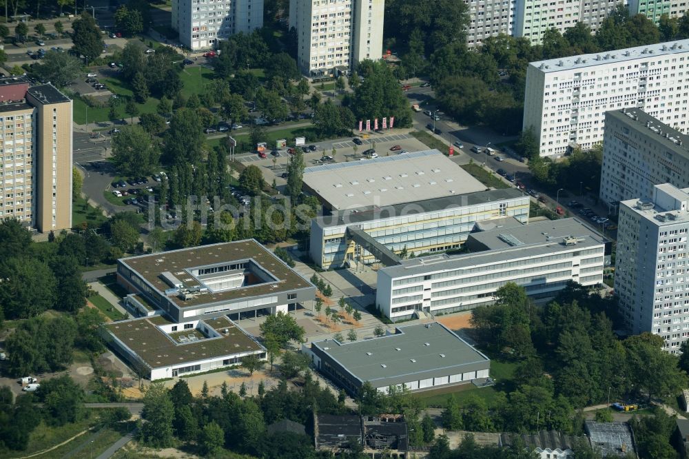 Leipzig aus der Vogelperspektive: Schulgelände und Gebäudekomplex der Pablo-Neruda-Schule und des Anton-Philipp-Reclam- Gymnasiums auf dem Deutsch-Französischen Bildungscampus in Leipzig im Bundesland Sachsen