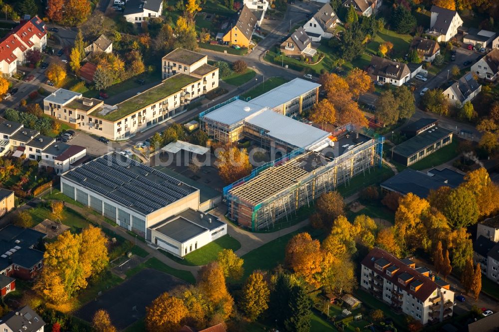 Luftaufnahme Witten - Schulgelände und Gebäudekomplex der Vormholzer Grundschule Herbede in Witten im Bundesland Nordrhein-Westfalen