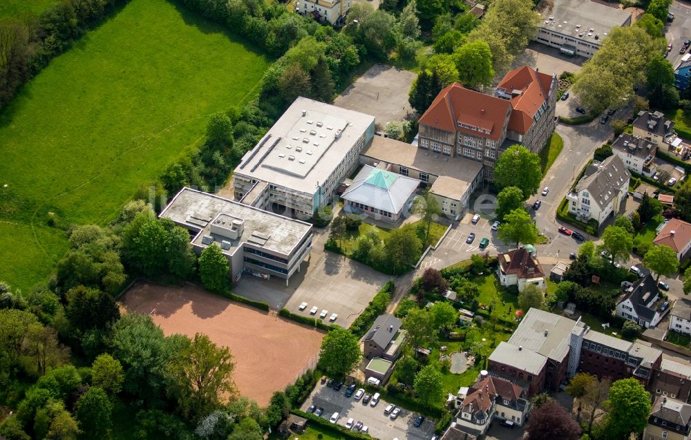 Schwelm von oben - Schulgelände des Märkischen Gymnasiums in Schwelm im Bundesland Nordrhein-Westfalen