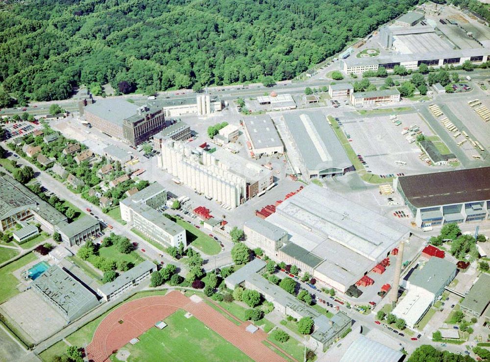 Berlin-Hohenschönhausen aus der Vogelperspektive: Schultheiss-Brauerei in der Indira-Gandhi-Straße 66-69 in 13053 Berlin.